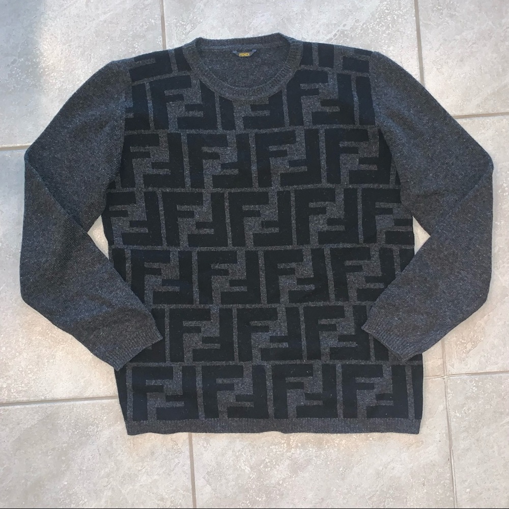 Fendi Black and Grey Wool Pullover Italian Men’s Size 52